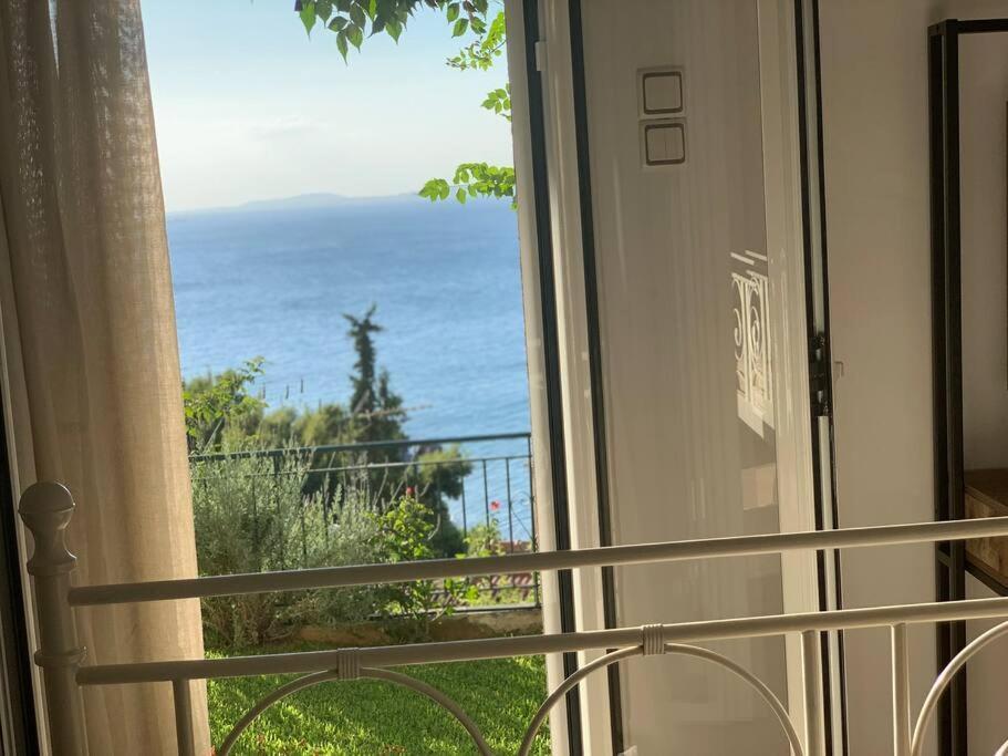 Amfiteatrico Sea View - Kalamos Attiki Διαμέρισμα Μαρκόπουλο Ωρωπού Εξωτερικό φωτογραφία
